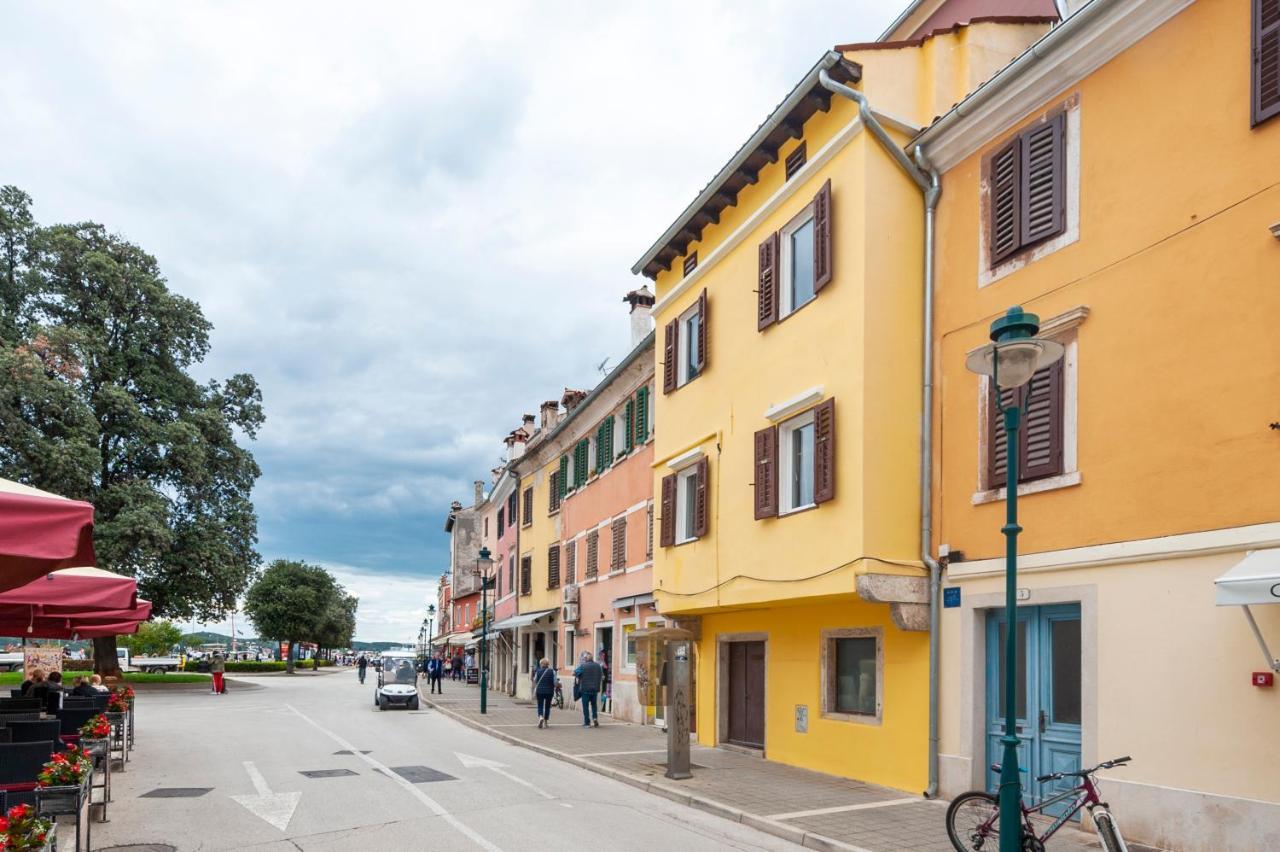The Yellow House Apartments Rovinj Eksteriør billede